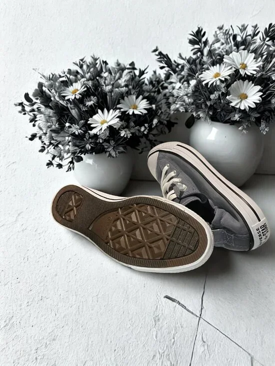 Gray Chuck Taylor Converse  - Never Worn - Size 10 - Picture 3 of 3